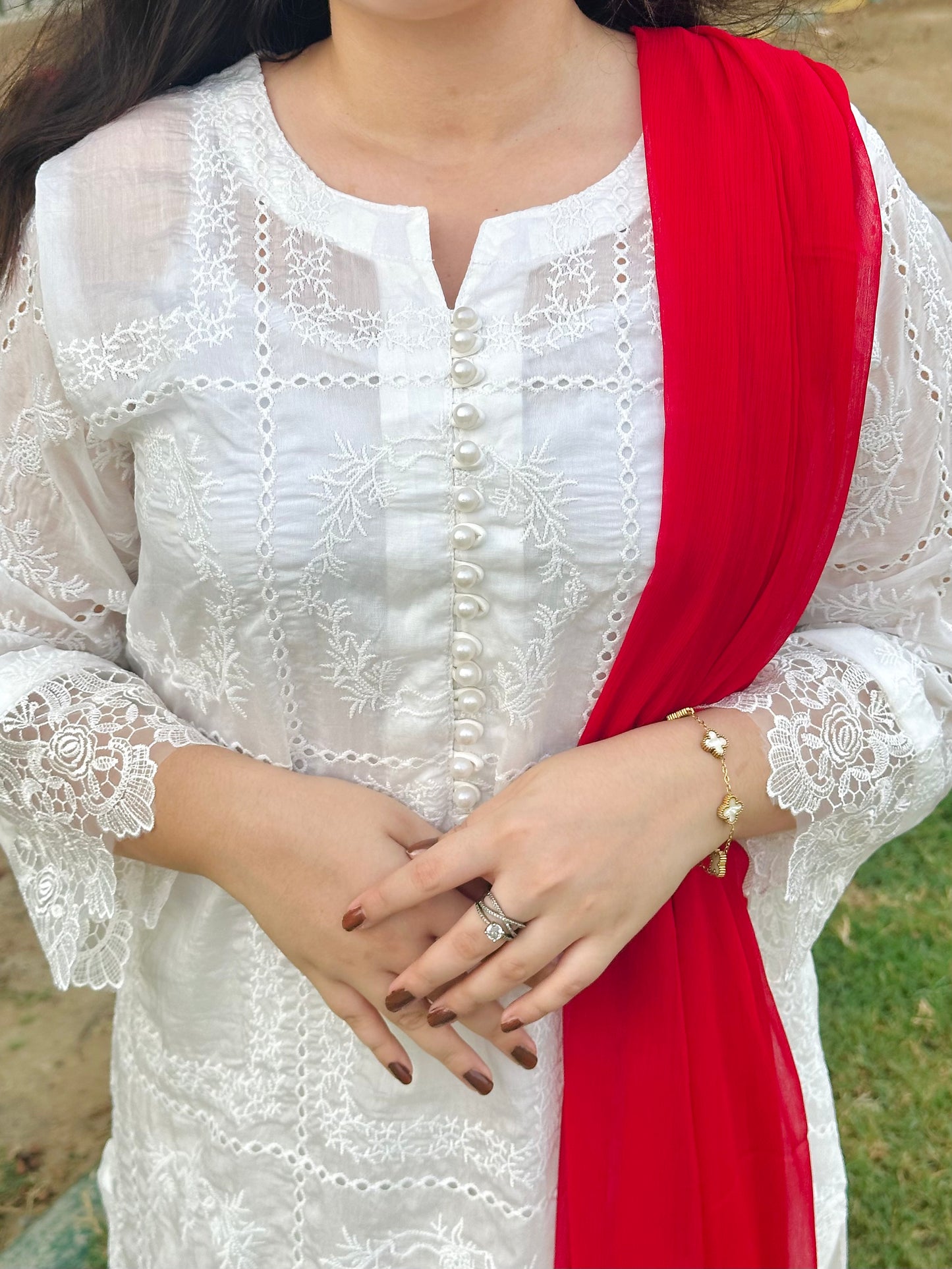 White Elegance Chicken Kari 3pc